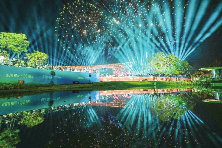 之夜, 造型, 成都 之夜, 造型, 成都